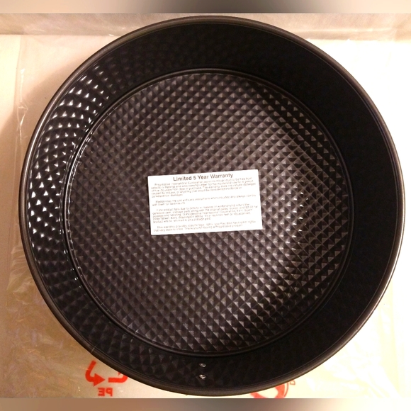 PROGRESSIVE 9 1/2 INCH SPRING FORM CAKE PAN (NWT) - Picture 2 of 6